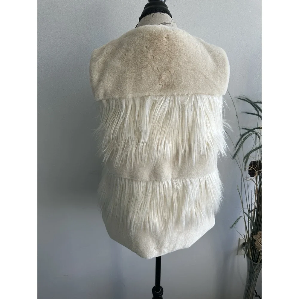 THML Cream Faux Fur Vest, Size Small NWT‎